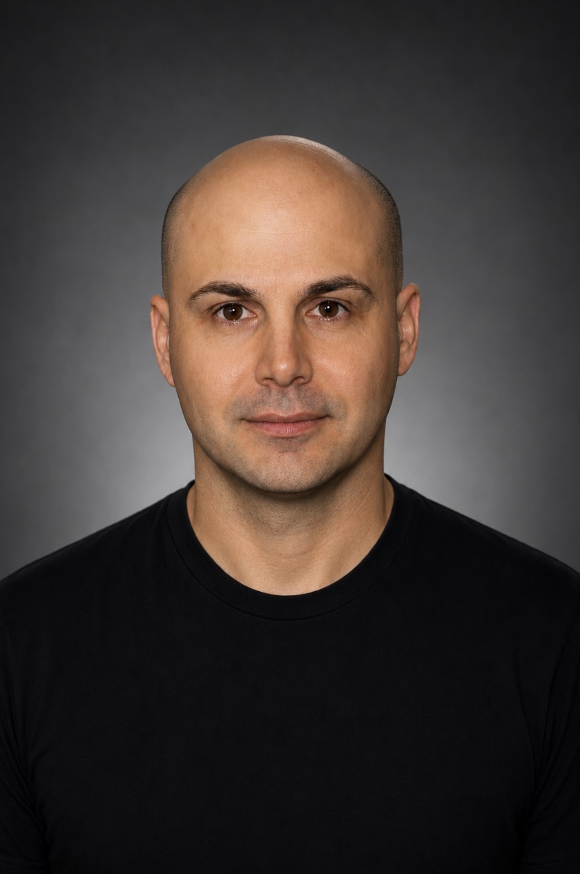 Enrico Piovesan, principal platform architect and author of Universal Microservices Architecture